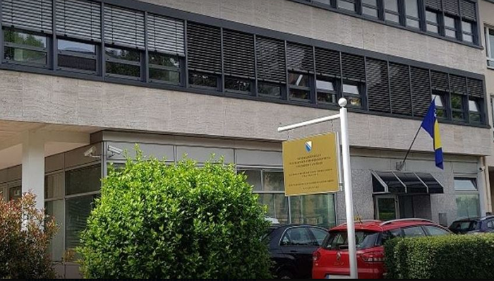 Generalni konzul u Frankfurtu: Državljani BiH za sada neka ostanu u Njemačkoj