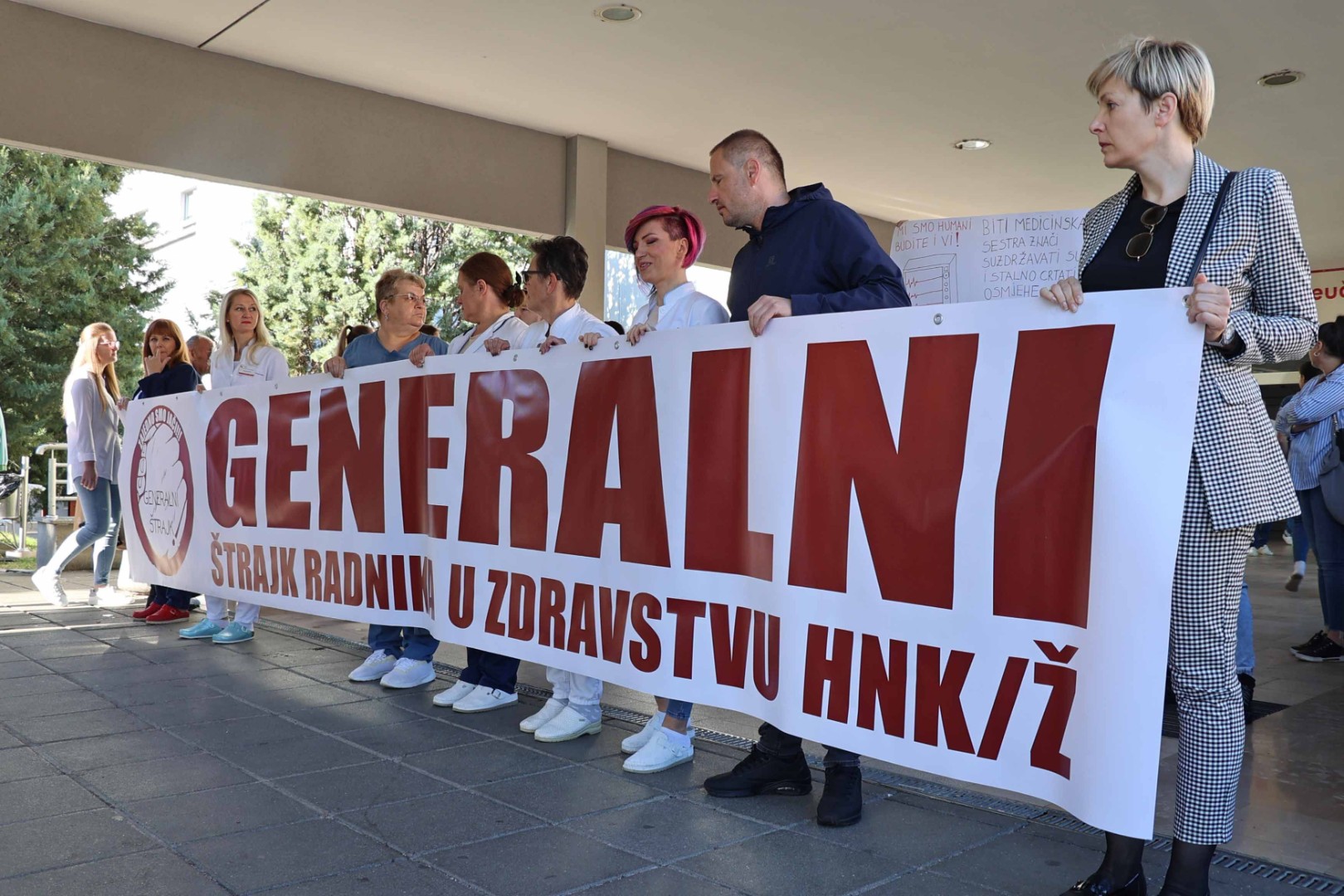 Generalni štrajk medicinara u HNK-u: Traže povećanje plate od 30 posto
