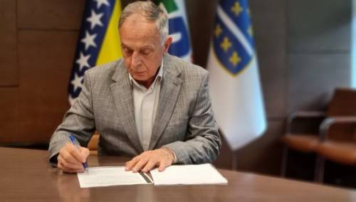 Genjac potpisao Građansku povelju o odgovornom korištenju društvenih medija u BiH