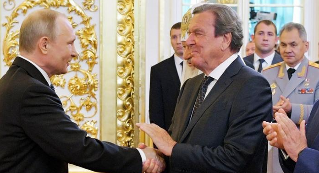 Gerhard Schröder ulazi u nadzorni odbor Gazproma