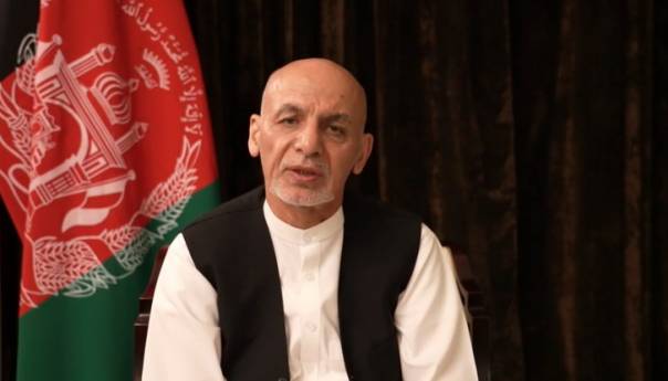 Ghani tvrdi da nije iznio novac iz Afganistana