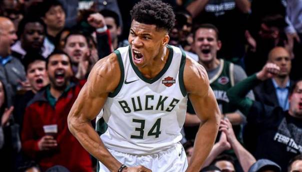 Giannis Antetokounmpo u Milwaukee Bucksima još pet sezona