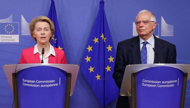 Glava u pijesku: EU potpuno izgubljena u sukobu Irana i SAD-a