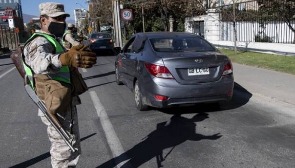 Glavni grad Čilea u blokadi zbog naglog porasta broja zaraženih koronavirusom