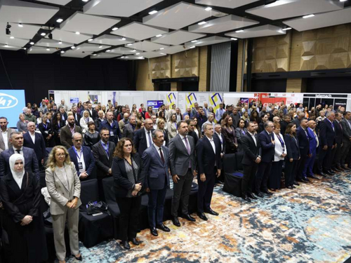 "Gledaj sebi posla" u Sarajevu: Dilema i paradoks koji živimo