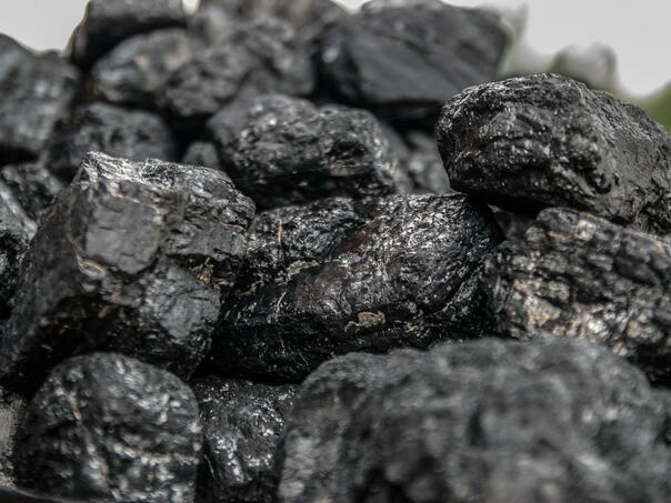 Globalna potražnja za ugljem ove godine dostići će novi rekordni nivo