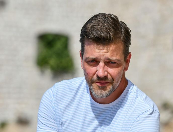 Glumac Amar Bukvić završio u bolnici na infuziji