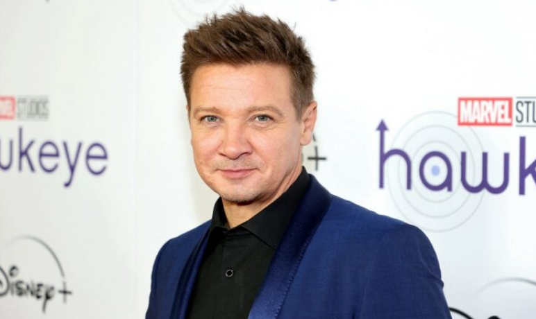 Glumac Jeremy Renner u kritičnom stanju: Doživio nesreću dok je čistio snijeg