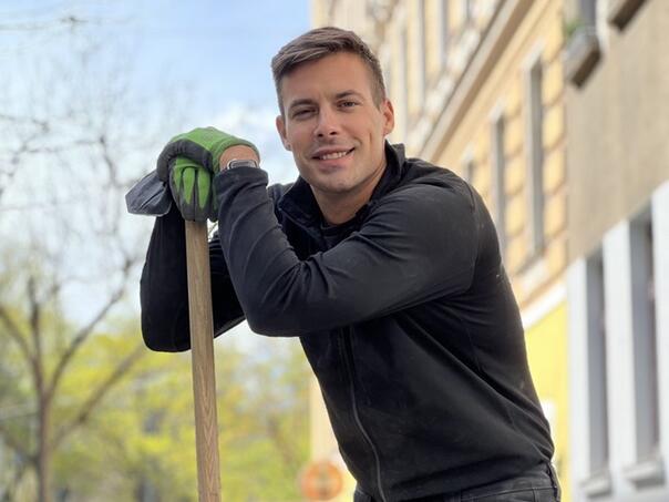 Glumac koji je dobio otkaz zbog Vučića objavio sliku sa građevine u Beču