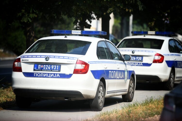 Go muškarac bez znakova života nađen na trotoaru u Beogradu