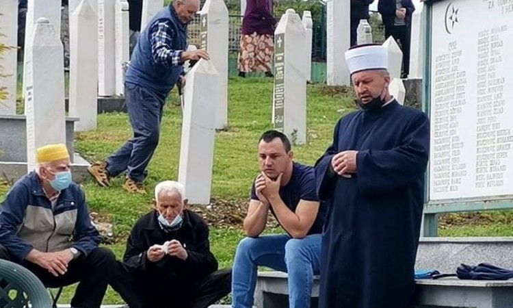 Godišnjica strijeljanja 67 civila Bošnjaka Teočaka