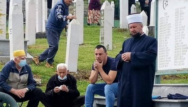 Godišnjica strijeljanja 67 civila Bošnjaka Teočaka