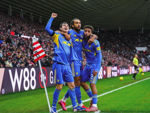 Gol koji je zaludio Premier ligu: Svih 11 igrača Leedsa učestvovalo u akciji