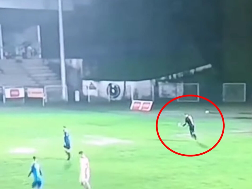 Gol sezone stiže iz BiH: Golman zabio sa preko 90 metara