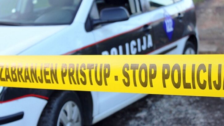 Golf sletio s puta, vozač poginuo