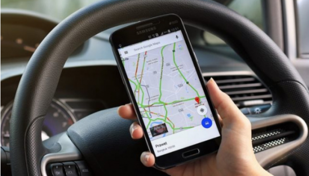 Google Maps će prikazivati semafore i znak "stop"