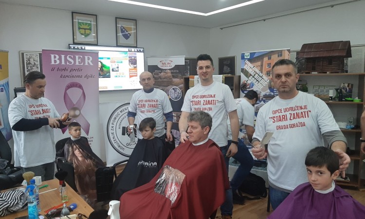 Goraždani podržali akciju 'Šišanjem za zdravlje'