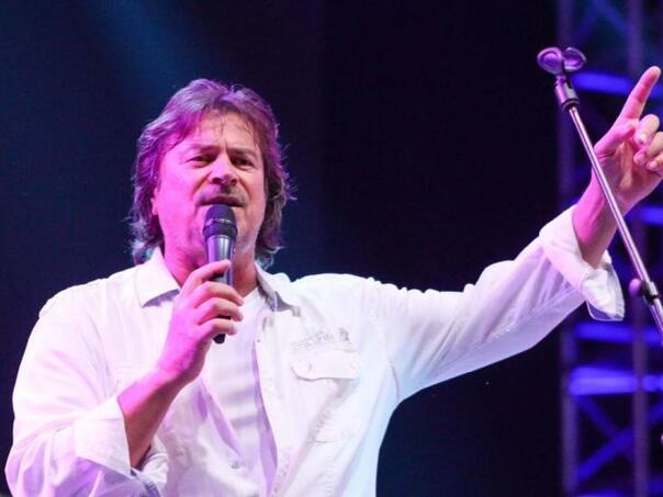 Goražde otkazalo koncert Bijelog dugmeta zbog Alena Islamovića