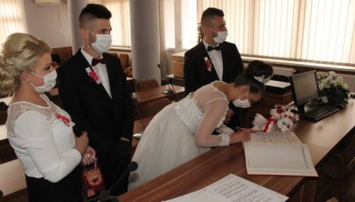 Goražde: Vjenčanja u Gradskoj upravi sa zaštitnom opremom