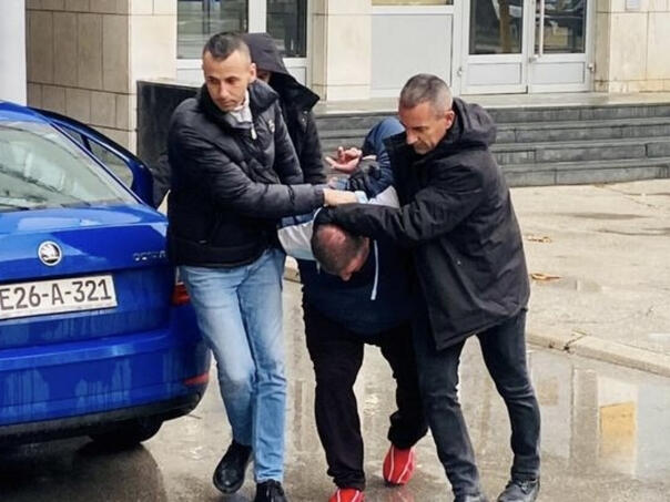 Potvrđena optužnica za pljačku zlatare i pucanje na policiju u Kalesiji