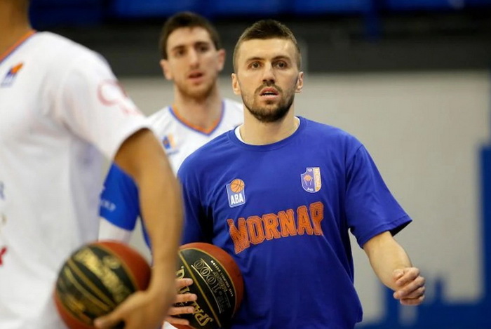 Gordić zbog teške povrede koljena završio sezonu