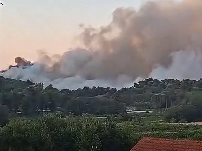 Gori na Pelješcu: Stanje je ozbiljno