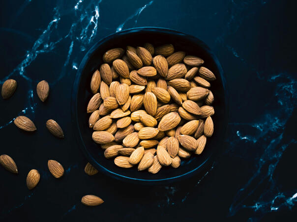 Gorki badem ubija želju za cigaretom