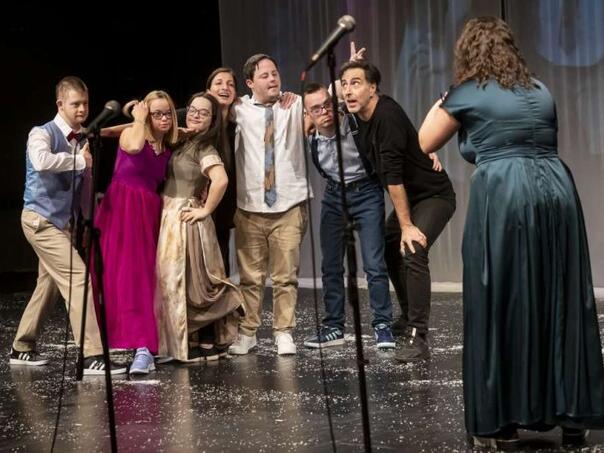 Gostovanje predstave "Up and Down" u Narodnom pozorištu Tuzla