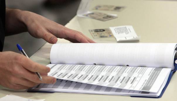 Gotovo isti broj stanovnika i birača u BiH