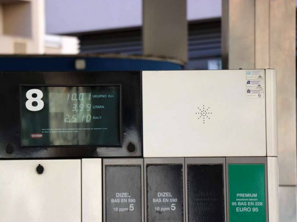 Gotovo petina benzinskih pumpi u Francuskoj suočena s nestašicama