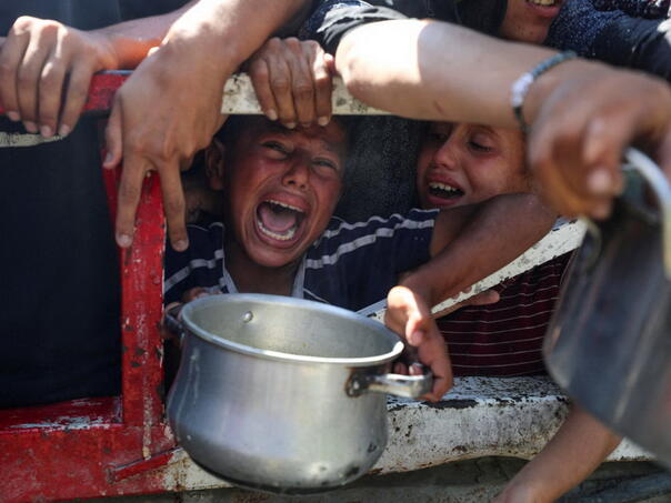 Gotovo trećina ljudi u Gazi danima ne jede, 90.000 žena i djece su kritično