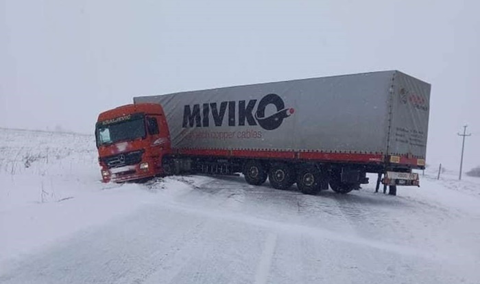 GP Izačić i dalje zatvoren za šlepere i kamione s prikolicom