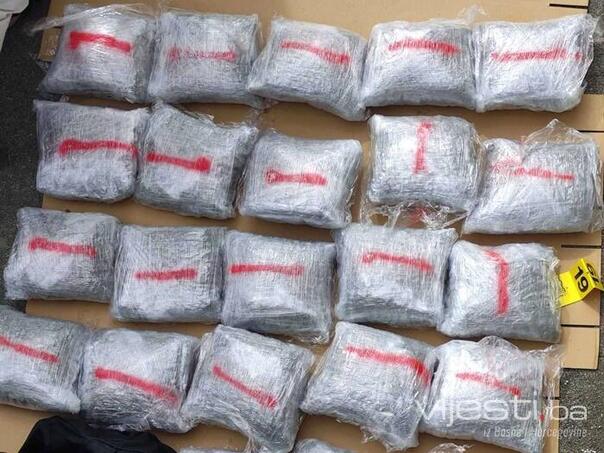 Gračanica: Zaplijenjeno 70 kg kanabisa, vrijednog 350.000 KM