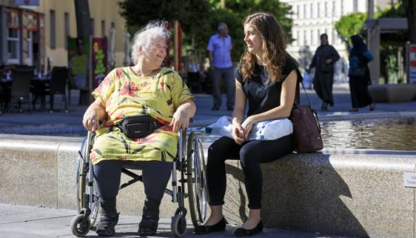 Grad Beč zatvara 150 penzionerskih klubova