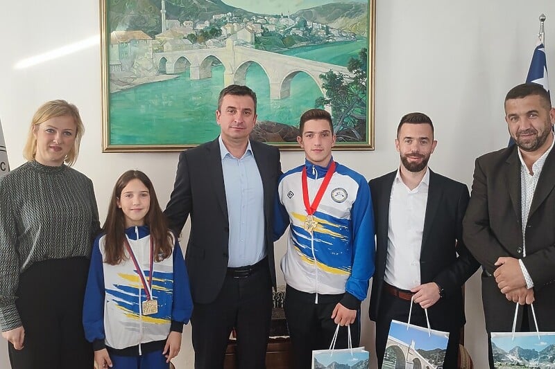 Grad Konjic upriličio prijem za karatiste Imrana i Umihanu Bilanović