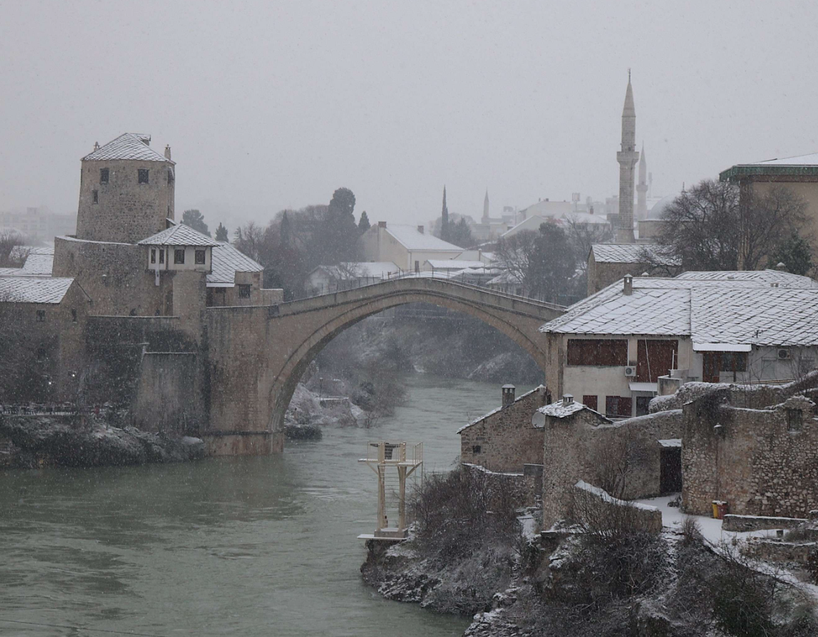 Mostar: Kazne do 10.000 KM za neuklanjanje snijega i leda