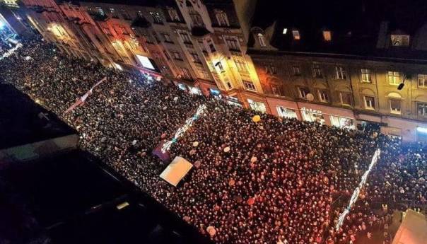 Grad Sarajevo naplatio 35.000 KM zbog lošeg razglasa na novogodišnjem dočeku