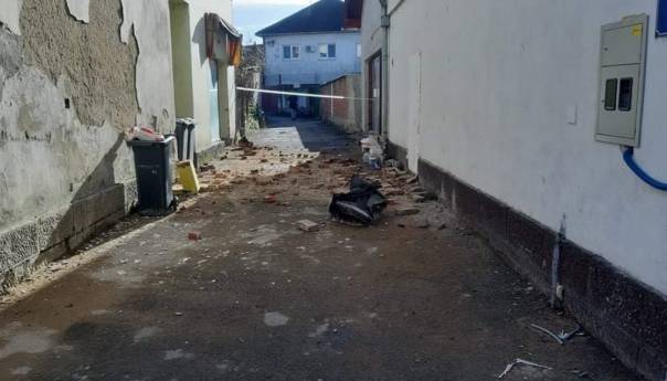 Grad Trebinje uplatio 15.000 KM pomoći Kostajnici