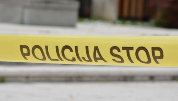 Gradačac: Nepoznati muškarac izvršio samoubistvo vatrenim oružjem