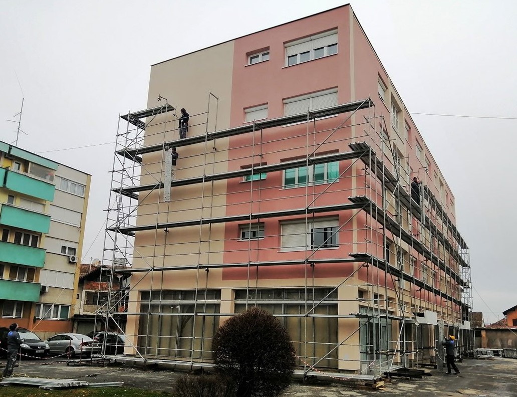 Gradiška: Iz budžeta 100 hiljada KM za sanaciju fasada