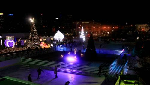 Građani BiH Novu godinu dočekuju poštujući mjere zaštite