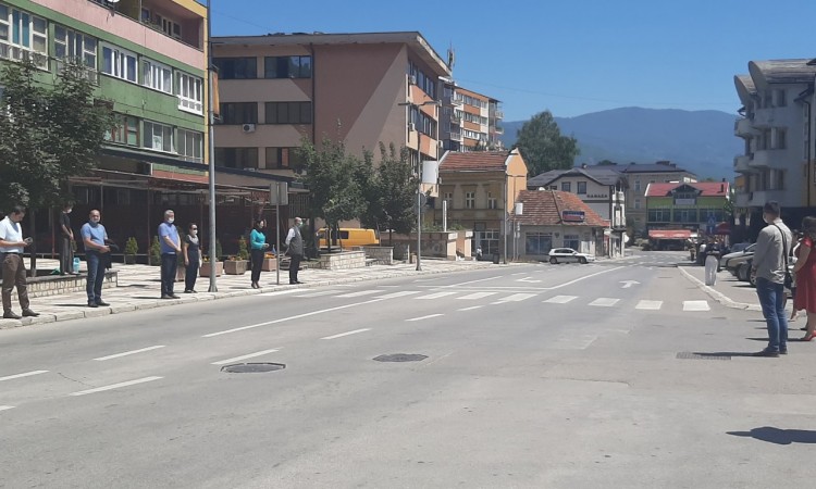 Građani BPK Goražde 'Stali za čovječanstvo' i odali počast žrtvama genocida