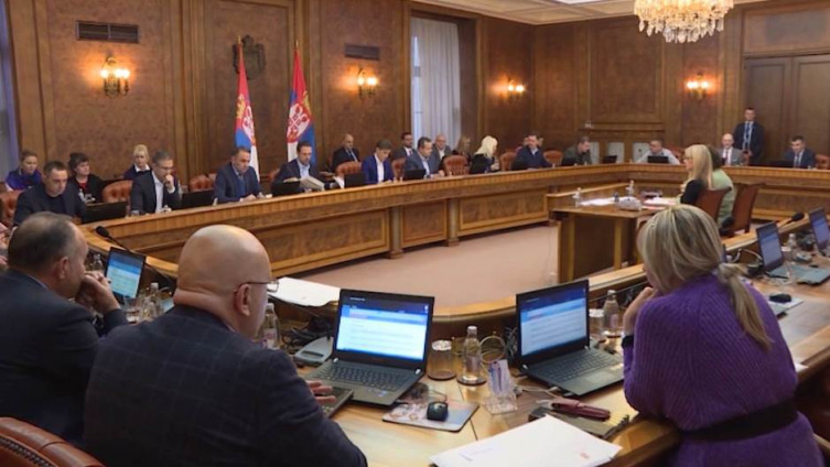 Građani Crne Gore koji ulaze u Srbiju morat će 14 dana u samoizolaciju