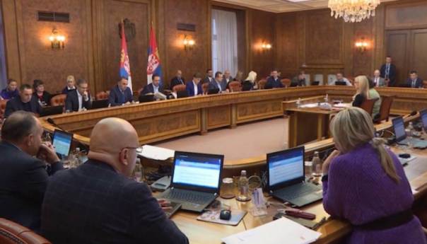 Građani Crne Gore koji ulaze u Srbiju morat će 14 dana u samoizolaciju