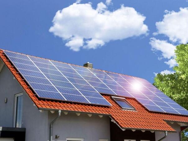 Građani mogu dobiti do 7.000 KM za kućne solarne elektrane