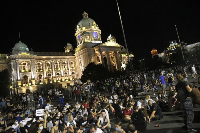 Građani na provokacije: "Nećemo da rušimo Beograd"