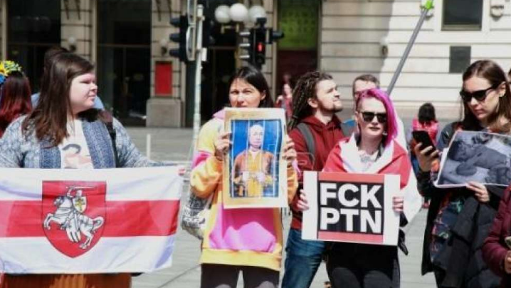 Građani na Trgu republike u Beogradu pozvali na mir i prestanak rata u Ukrajini