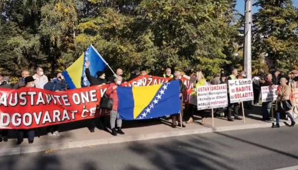 Novi protesti građana najavljeni za ponedjeljak u Sarajevu