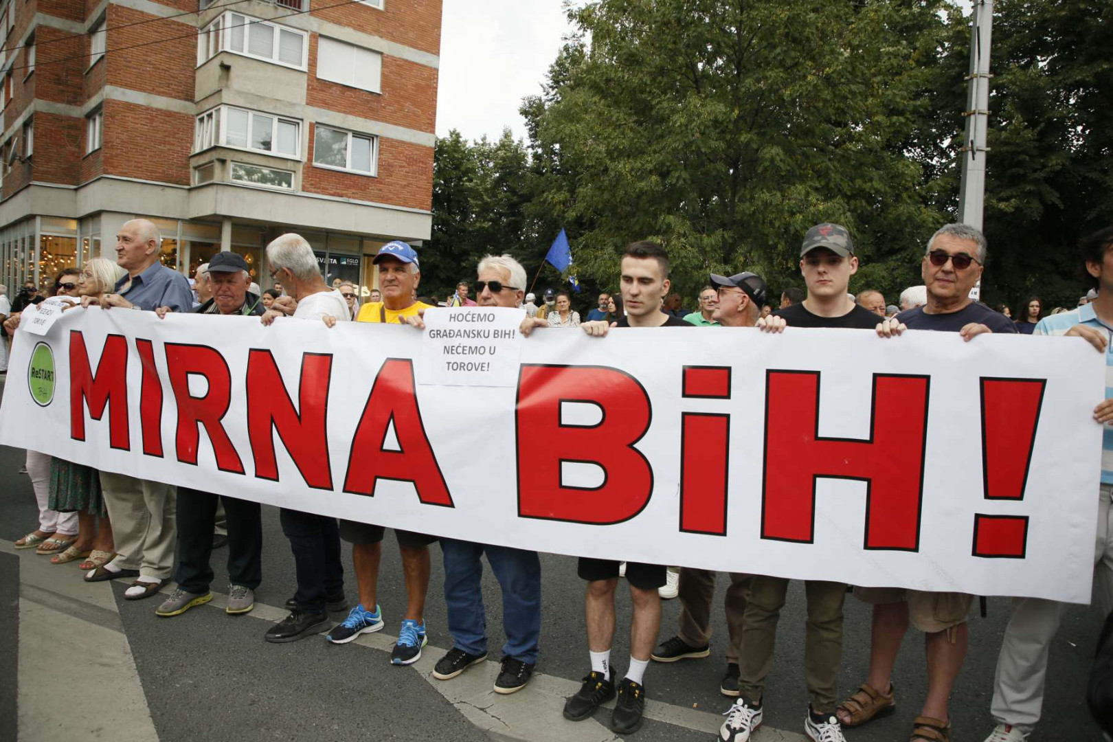Građani pozvani na nove proteste ispred OHR-a