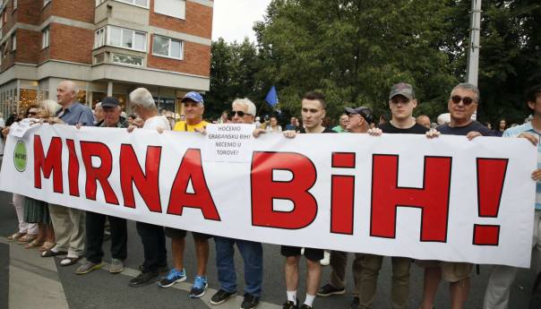 Građani pozvani na nove proteste ispred OHR-a